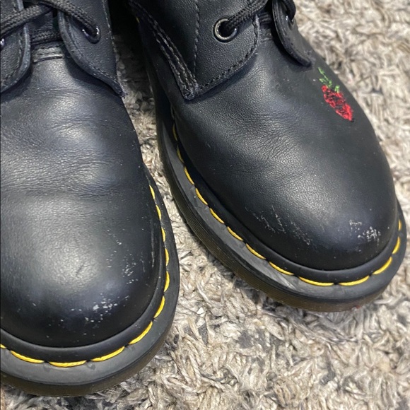 Doc Marten Vonda Black Floral Embroidered Boots sz L7 - Picture 10 of 11